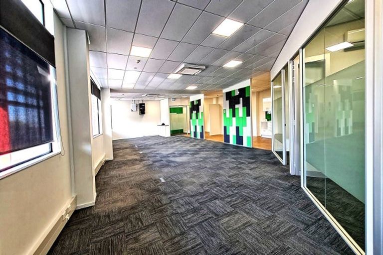 Photo of property in 299 Main South Road, Green Island, Dunedin, 9018