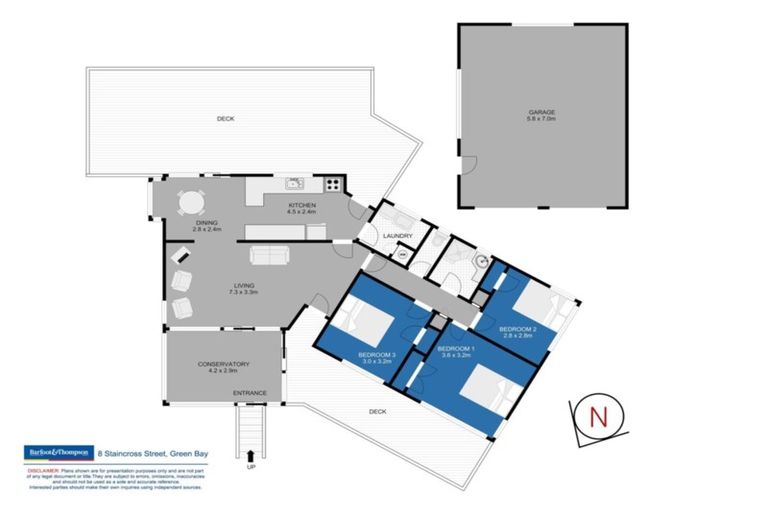 Photo of property in 8 Staincross Street, Green Bay, Auckland, 0604