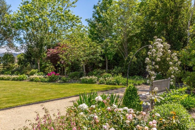 Photo of property in 95d Kuratawhiti Street, Greytown, 5794