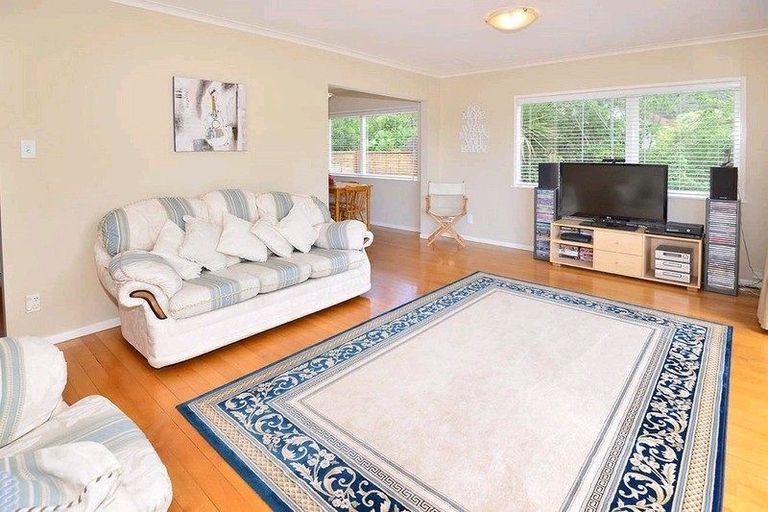 Photo of property in 87 Park Rise, Campbells Bay, Auckland, 0630