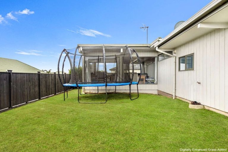 Photo of property in 247a Hill Road, The Gardens, Auckland, 2105