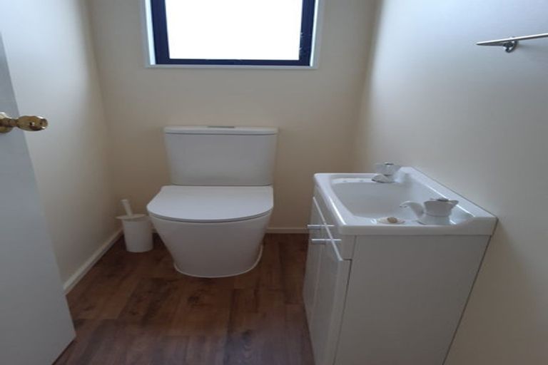 Photo of property in 17 Hillary Crescent, Upper Riccarton, Christchurch, 8041