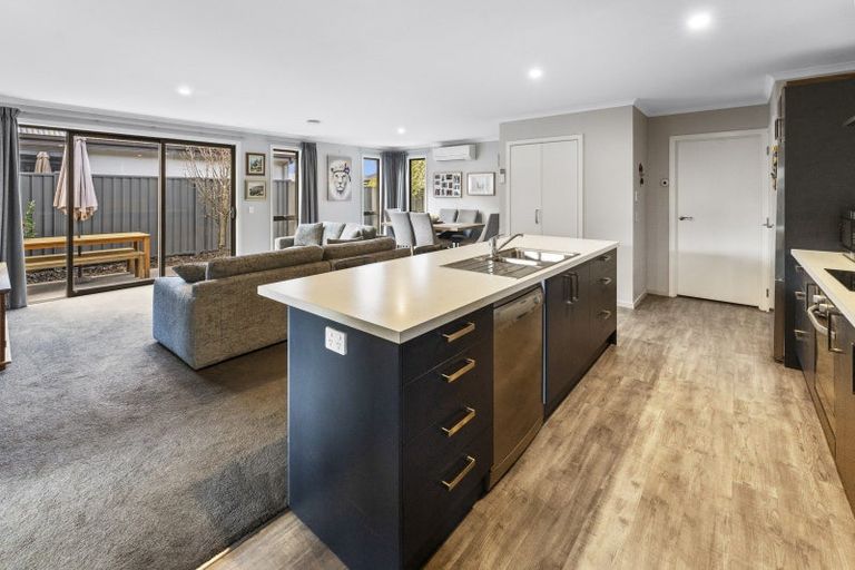 Photo of property in 27 Youngberry Drive, Richmond, 7020