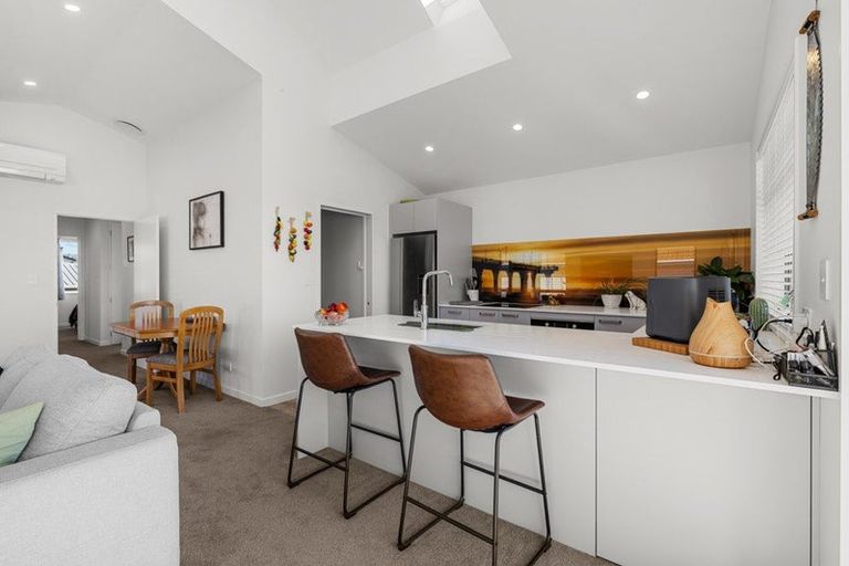 Photo of property in 86 Bridge Street, New Brighton, Christchurch, 8061