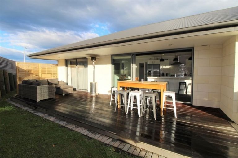 Photo of property in 13 Dove Place, Holmes Hill, Oamaru, 9401