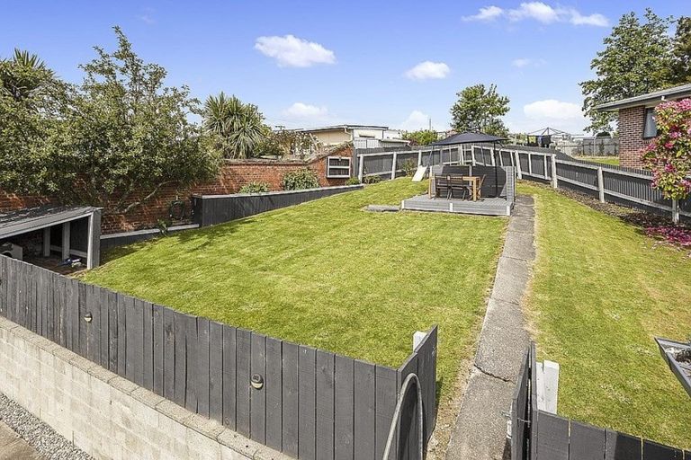 Photo of property in 32 Johnston Street, Gore, 9710