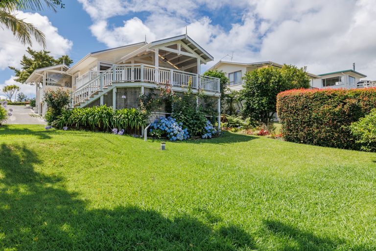 Photo of property in 15 Deeming Road, Okiato, Russell, 0272