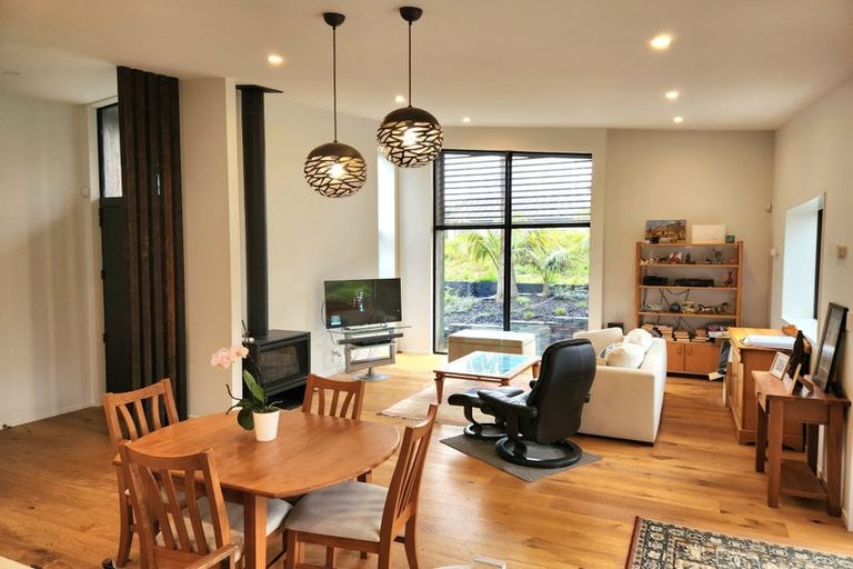 Photo of property in 23a Oscar Road, Greenhithe, Auckland, 0632