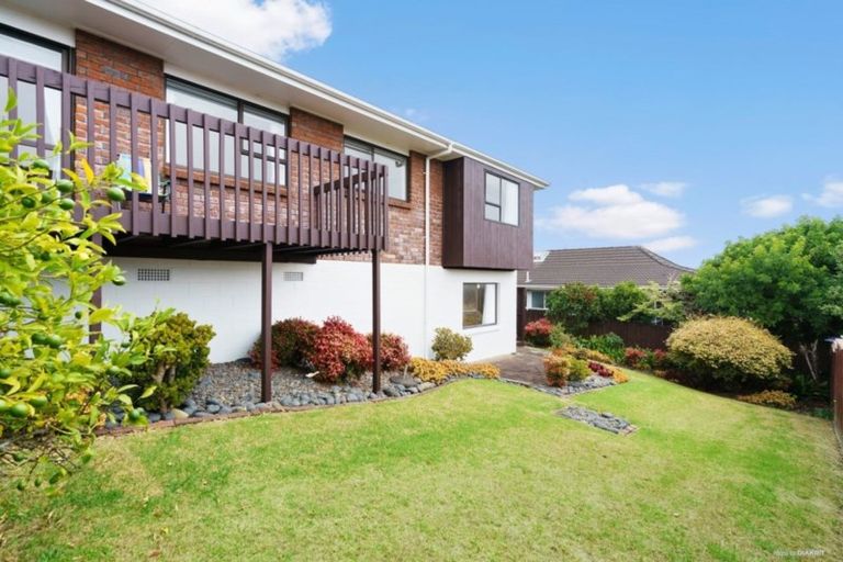 Photo of property in 1/74 Dalwhinnie Parade, Highland Park, Auckland, 2010