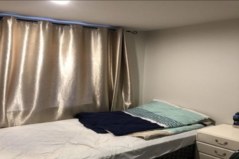 Photo of property in 41 Nimstedt Avenue, Oteha, Auckland, 0632