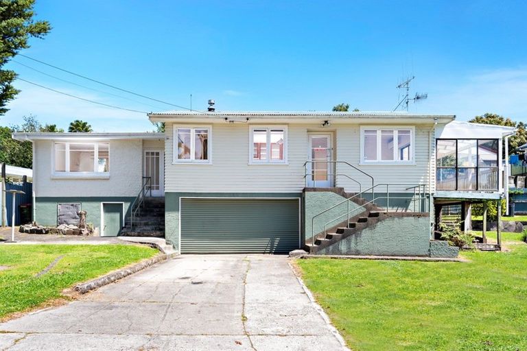 Photo of property in 15 Merivale Road, Parkvale, Tauranga, 3112