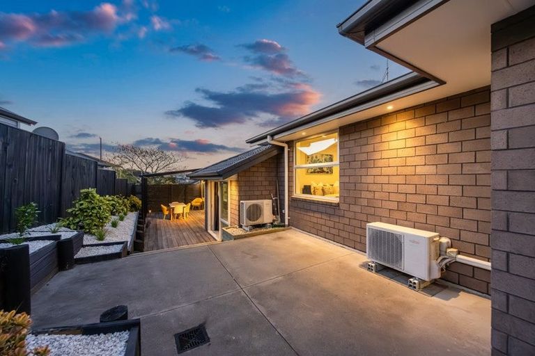 Photo of property in 18 Steamer Road, Silverdale, 0932