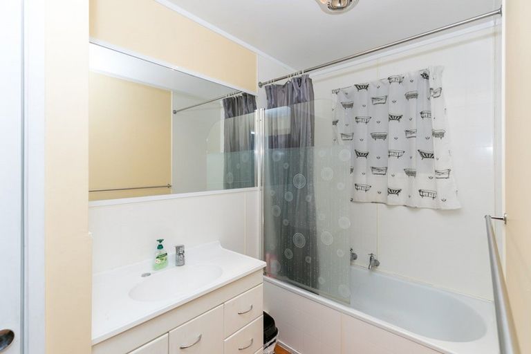 Photo of property in 14 Amber Lane, Melville, Hamilton, 3206