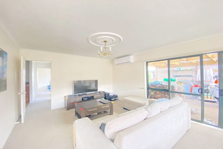 Photo of property in 3 Quartley Place, Huntington Park, Auckland, 2013