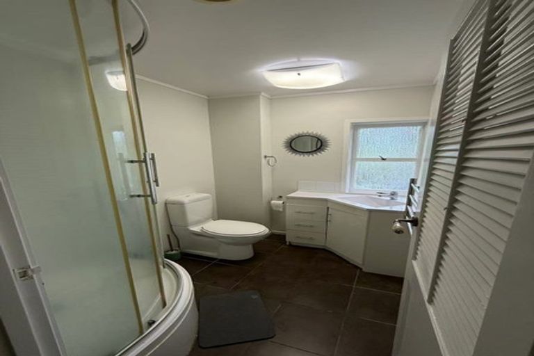 Photo of property in 47a Aberdeen Road, Castor Bay, Auckland, 0620