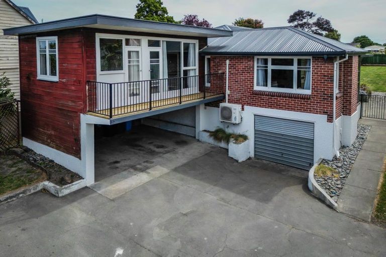 Photo of property in 37 Craigie Avenue, Parkside, Timaru, 7910