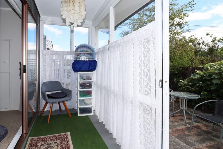 Photo of property in 2/204 Belvedere Road, Carterton, 5713