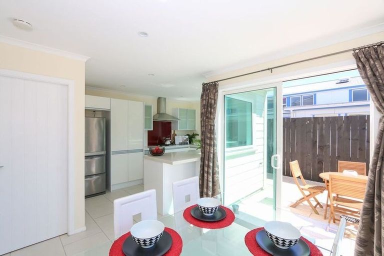 Photo of property in 10b Te Wharepouri Street, Berhampore, Wellington, 6023