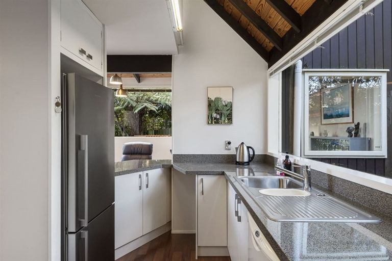 Photo of property in 27 Hadfield Street, Beach Haven, Auckland, 0626