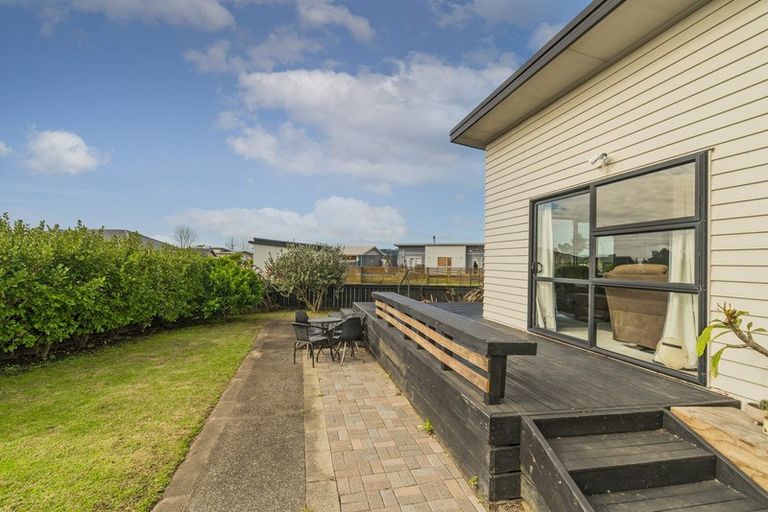 Photo of property in 27 Carina Way, Whitianga, 3510
