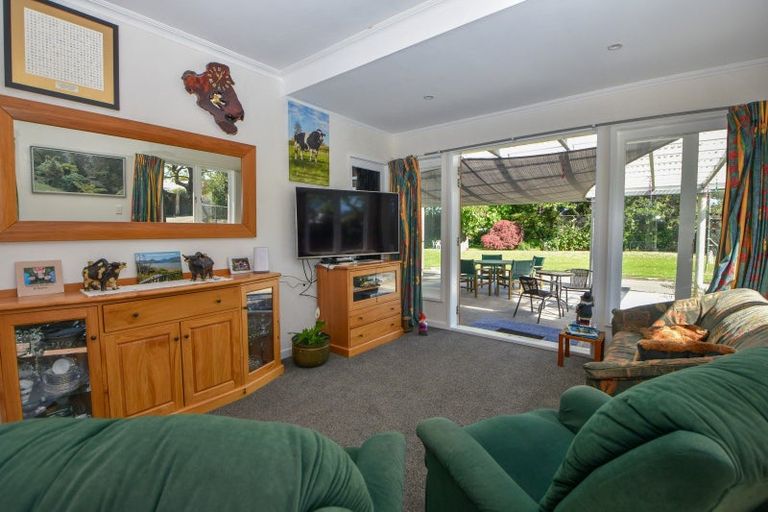 Photo of property in 258 High Street North, Carterton, 5713