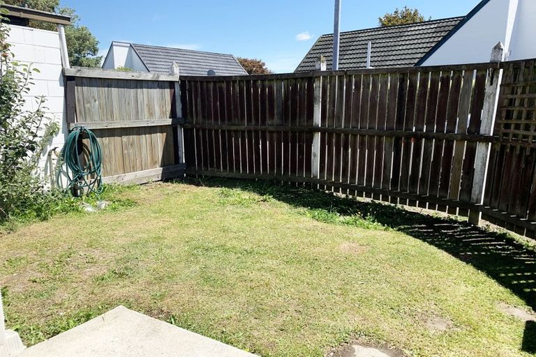 Photo of property in 43n Waimairi Road, Upper Riccarton, Christchurch, 8041