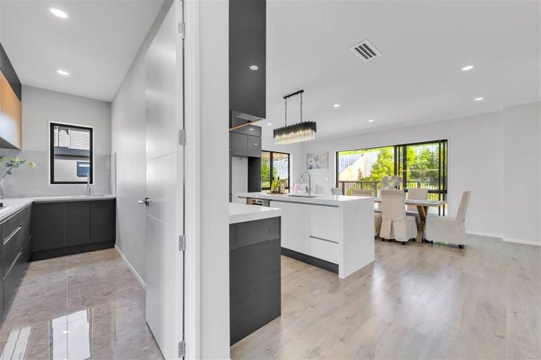 Photo of property in 29 Elevation Street, Flat Bush, Auckland, 2019