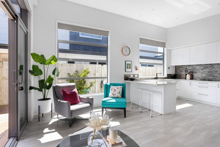 Photo of property in 14 Hugo Way, Papamoa Beach, Papamoa, 3118