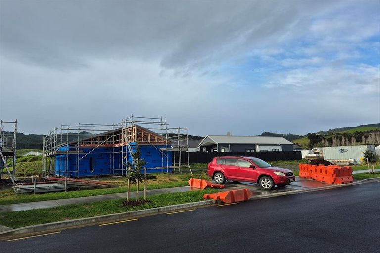 Photo of property in 3 Mataikokako Loop, Kawakawa Bay, 2585