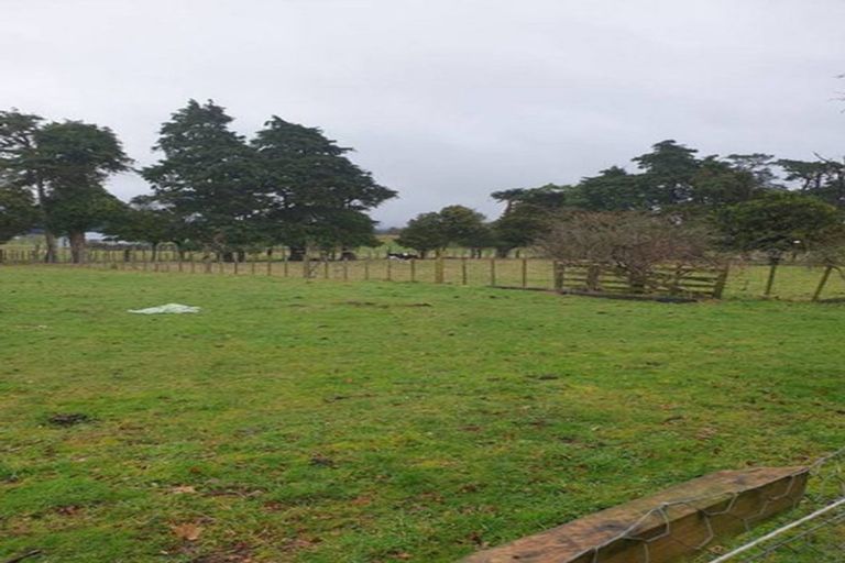 Photo of property in 42 Mangahao Road, Shannon, Palmerston North, 4474