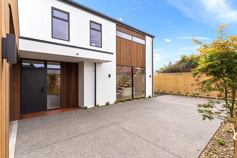 Photo of property in 157a Centaurus Road, Saint Martins, Christchurch, 8022