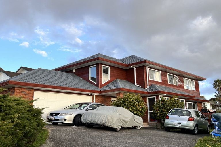 Photo of property in 7 Anure Place, Highland Park, Auckland, 2010