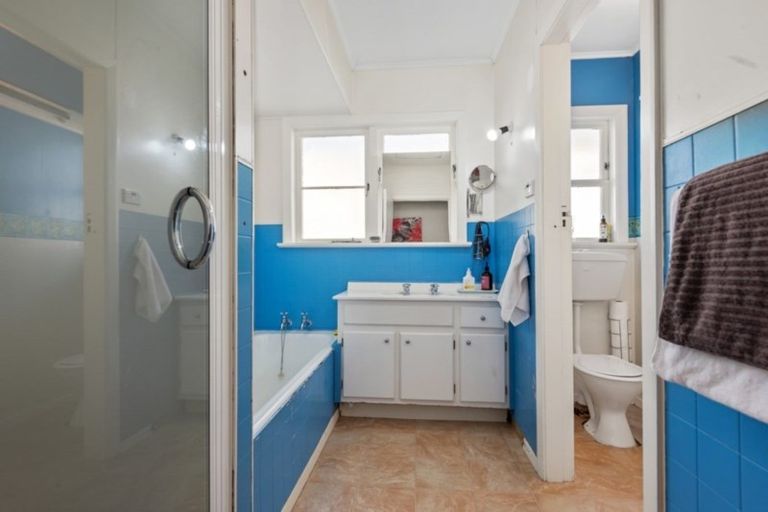 Photo of property in 64 Thomas Street, Stokes Valley, Lower Hutt, 5019