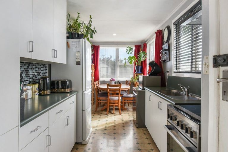 Photo of property in 93 Pandora Avenue, Sunnybrook, Rotorua, 3015