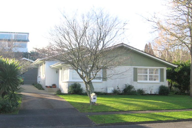 Photo of property in 52 Morrow Avenue, St Andrews, Hamilton, 3200