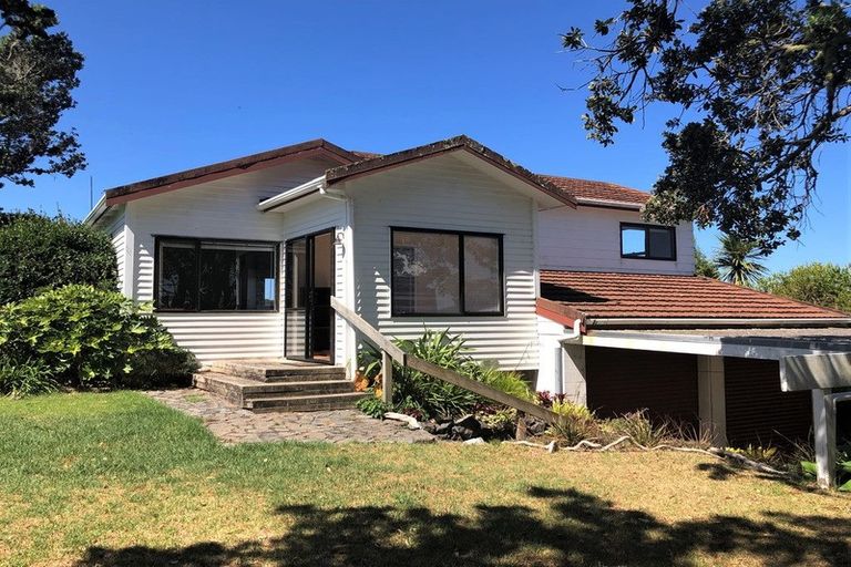 Photo of property in 99 Doves Bay Road, Kerikeri, 0294