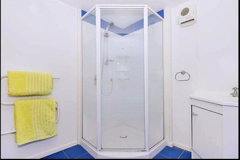 Photo of property in 5 Currey Crescent, Milford, Auckland, 0620