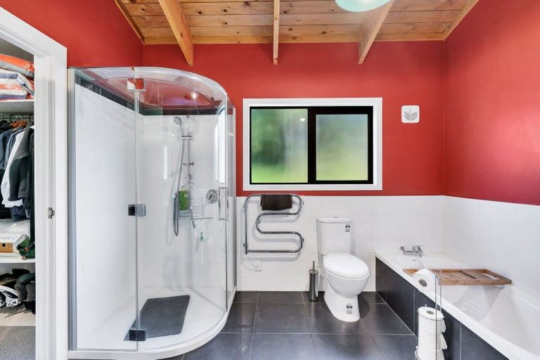 Photo of property in 55 Ngatoto Road, Tinopai, Matakohe, 0593