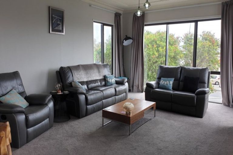 Photo of property in 482 Devon Street East, Strandon, New Plymouth, 4312