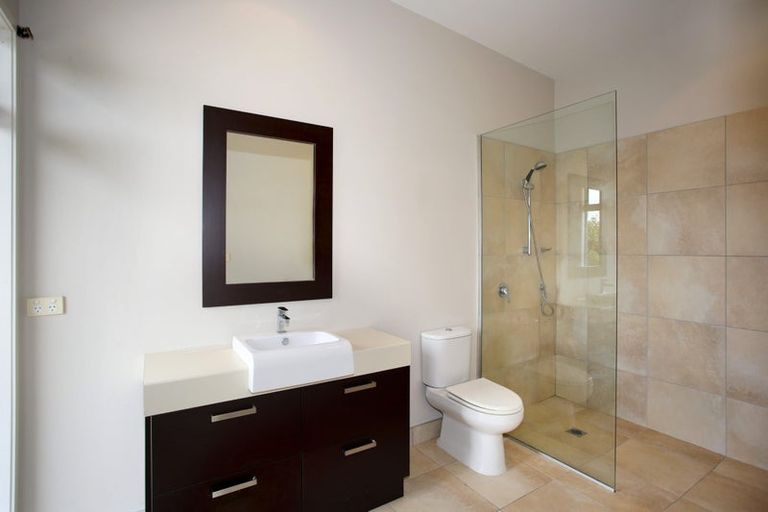 Photo of property in 58 Old Barn Road, Opaheke, Papakura, 2584