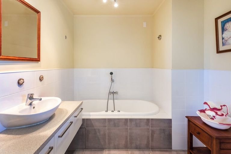 Photo of property in 5 Huriana Grove, Turangi, 3334