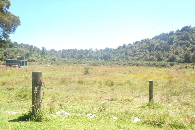 Photo of property in 204 Limestone Road, Marsden, Greymouth, 7872