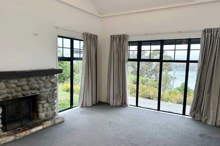 Photo of property in 140 Main Road, Allandale, Lyttelton, 8971