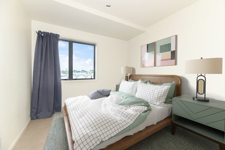 Photo of property in 3i/10 Crown Lynn Place, New Lynn, Auckland, 0600