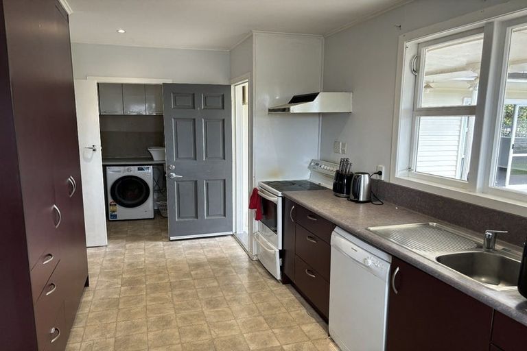 Photo of property in 12 Clifford Street, Morrinsville, 3300