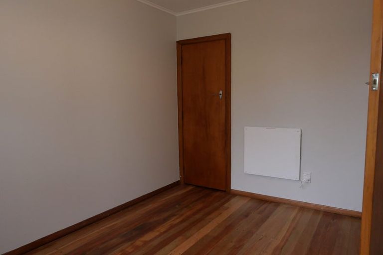 Photo of property in 1 Huia Place, Levin, 5510
