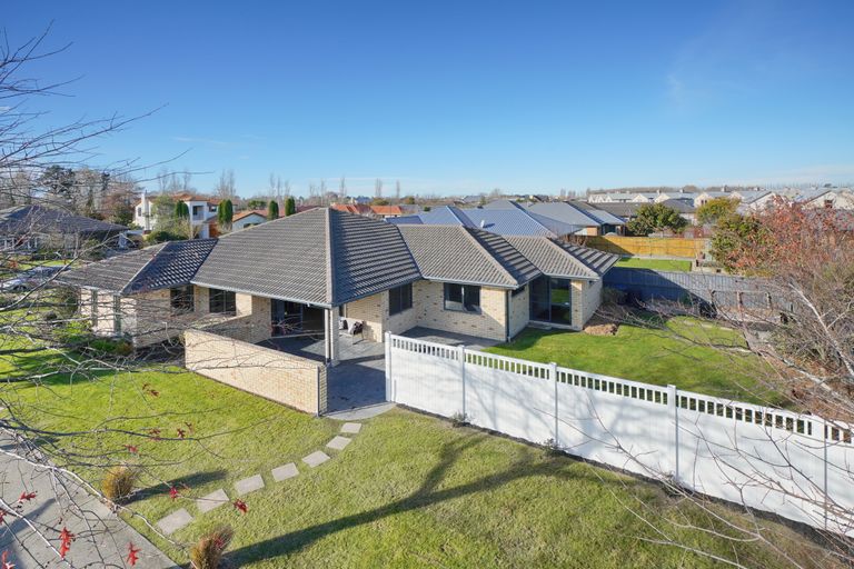 Photo of property in 21 Redfern Street, Northwood, Christchurch, 8051