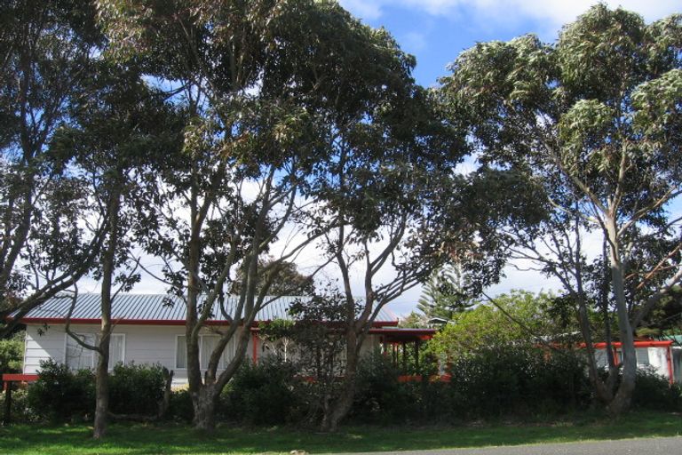 Photo of property in 2 Dey Street, Mangawhai Heads, Mangawhai, 0505