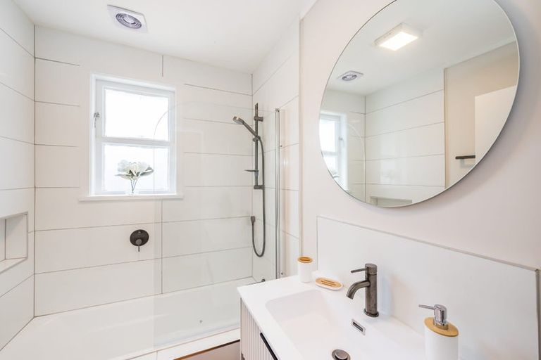 Photo of property in 18 Ruru Road, Otaihanga, Paraparaumu, 5036