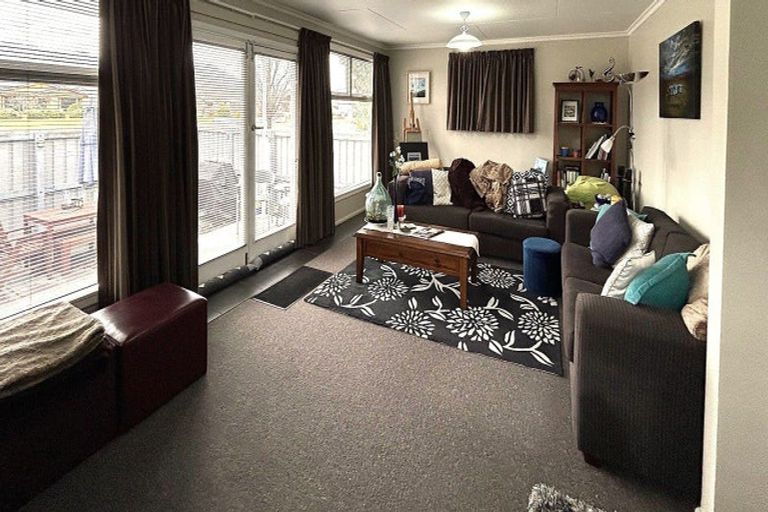 Photo of property in 77 Bledisloe Street, Kurow, 9435